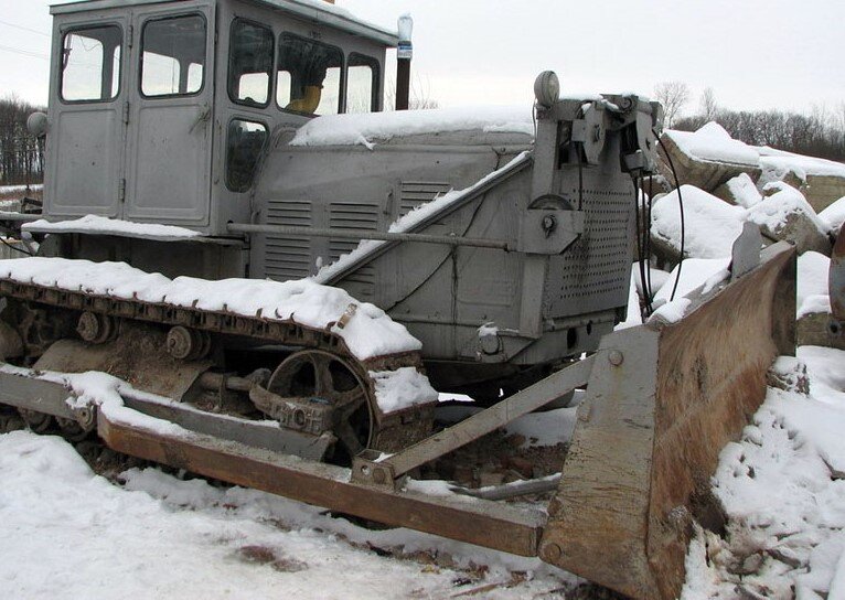 Чтз т-108. Т 100 в работе. Трактор т-100м чтз. Чтз т-100. Т 100 трактор бульдозер.