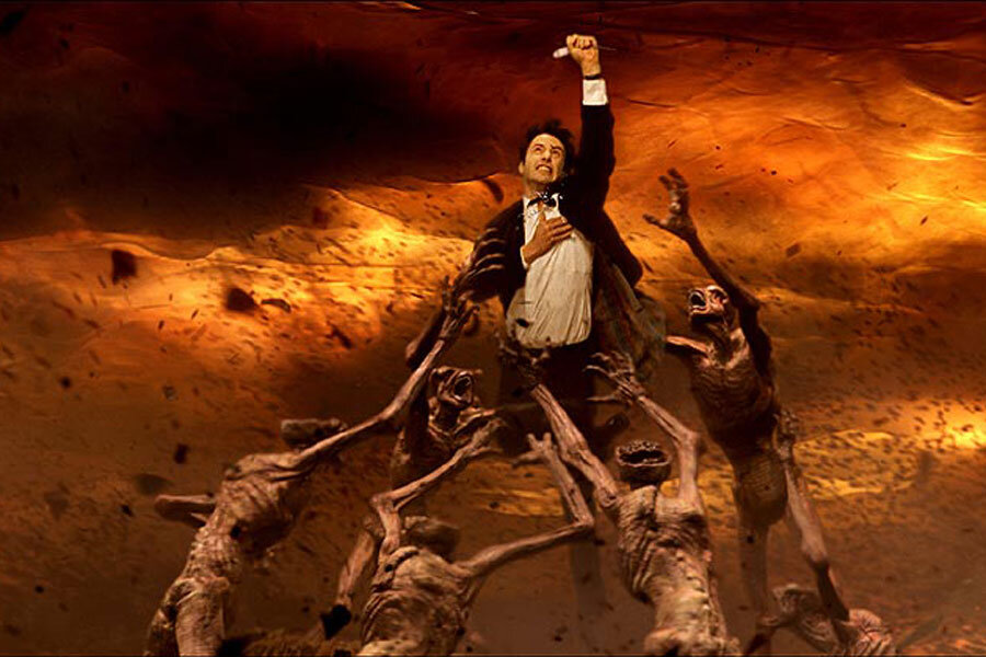 Кадр из фильма "Константин"