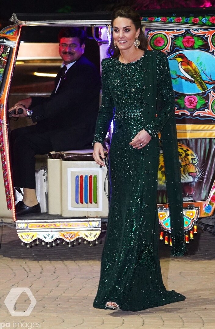Шикарные принц Уильям и его супруга на вечернем приеме в Пакистане