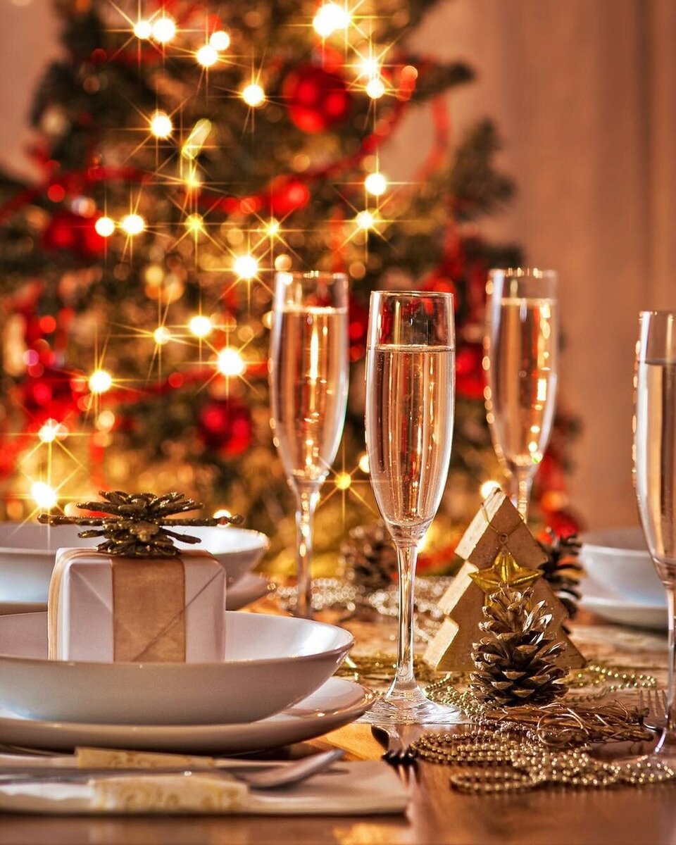 З новим роком. Привітання з наступаючим новим роком. Василем. Новый год картинки. З наступаючим старим новим роком.