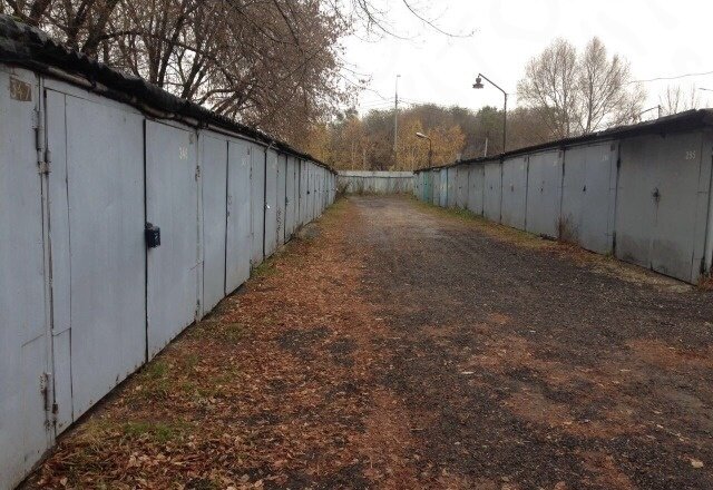 Гаражный кооператив восход тюмень. Гск граница. Гск граница. Московские гаражные кооперативы. Баня из кооперативного гаража фото.