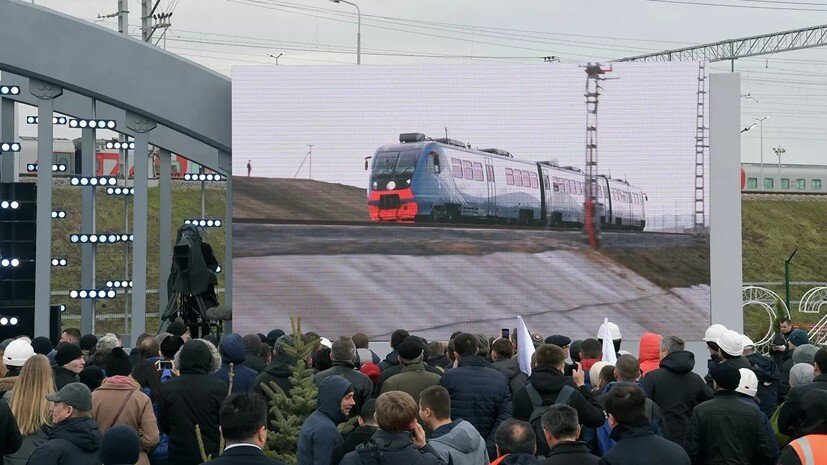 Открытие запуска железнодорожной части Крымского моста.