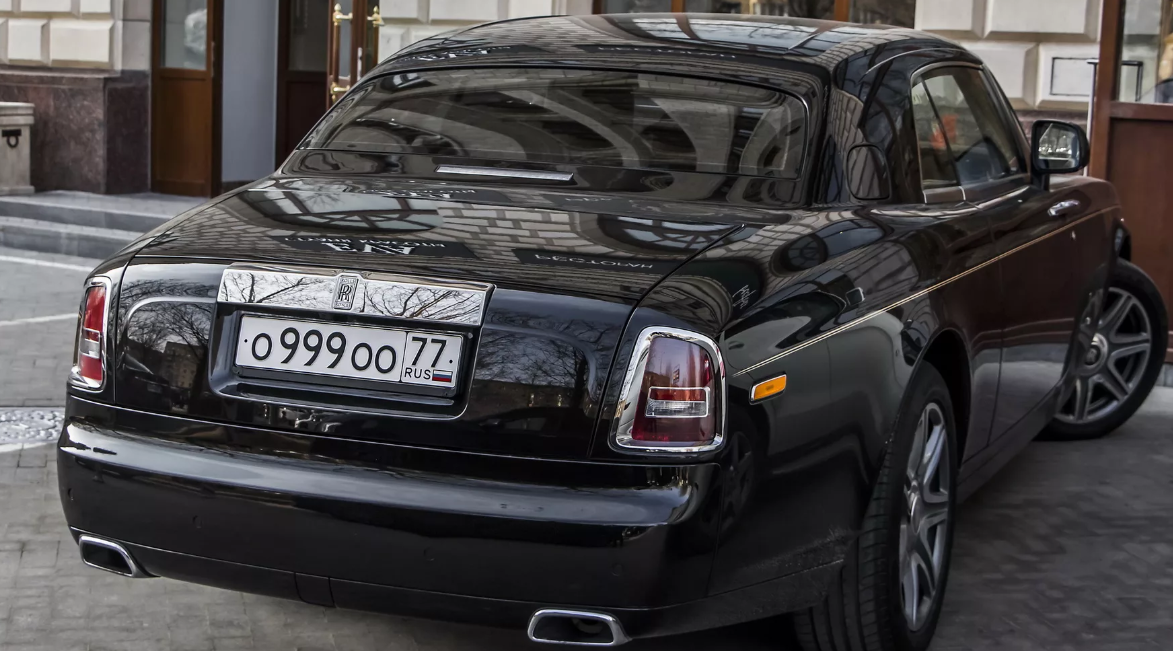 АМР 77 Rolls Royce. Автономера АМР 97. О999оо77. Блатные номера на 77 регионе. Красивый номер машины москва