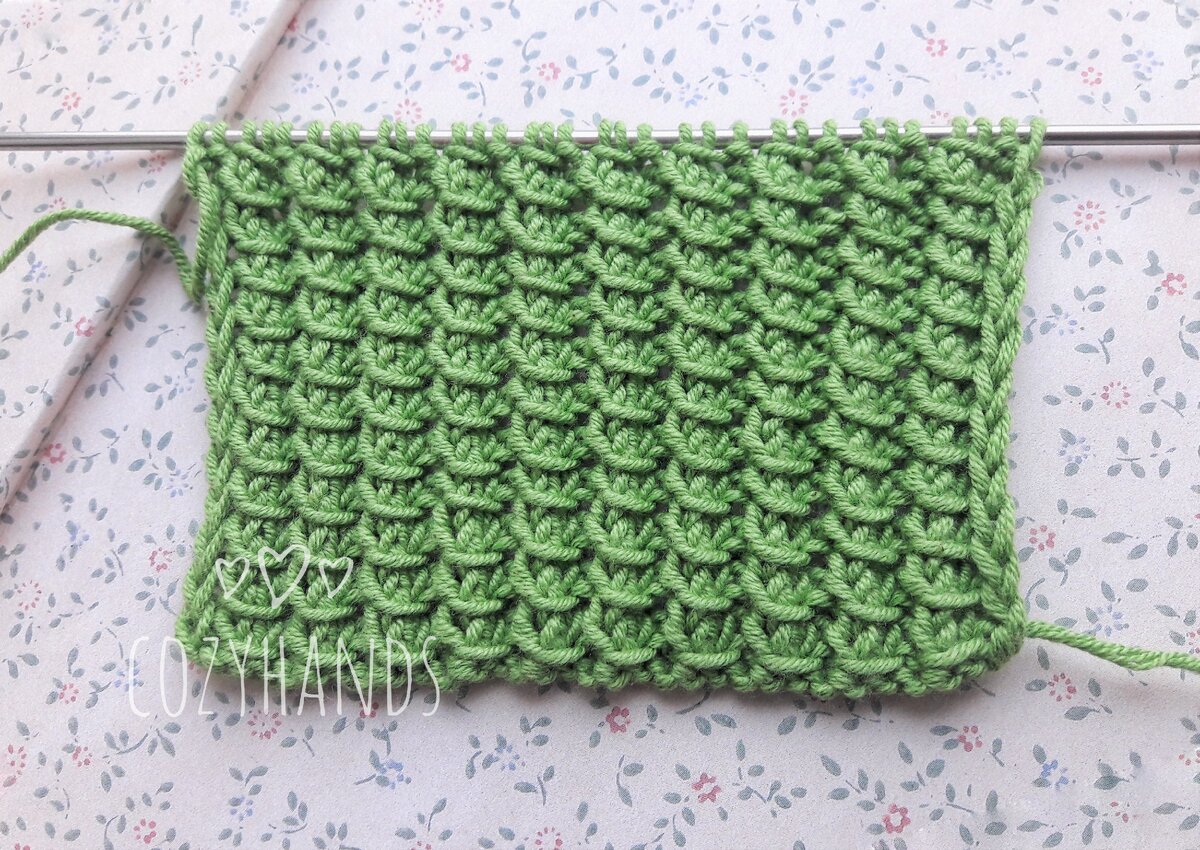 Простой и легкий узор спицами