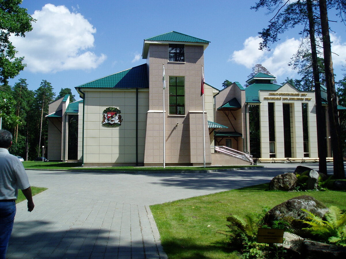 Центральное здание резиденции Президента