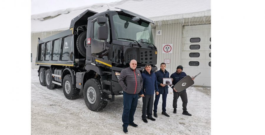 Отгружен первый российский самосвал Renault K 8x8