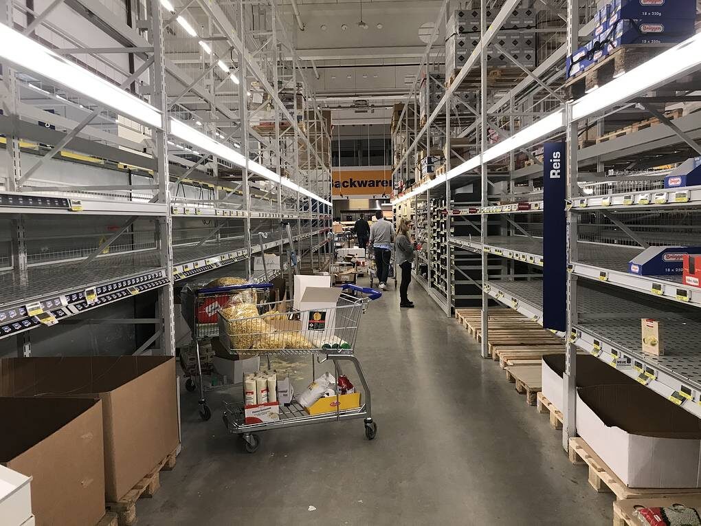 Это Германия, не Россия. Немцы все скупили. У них не было "Перестройки".  Фото ТАСС