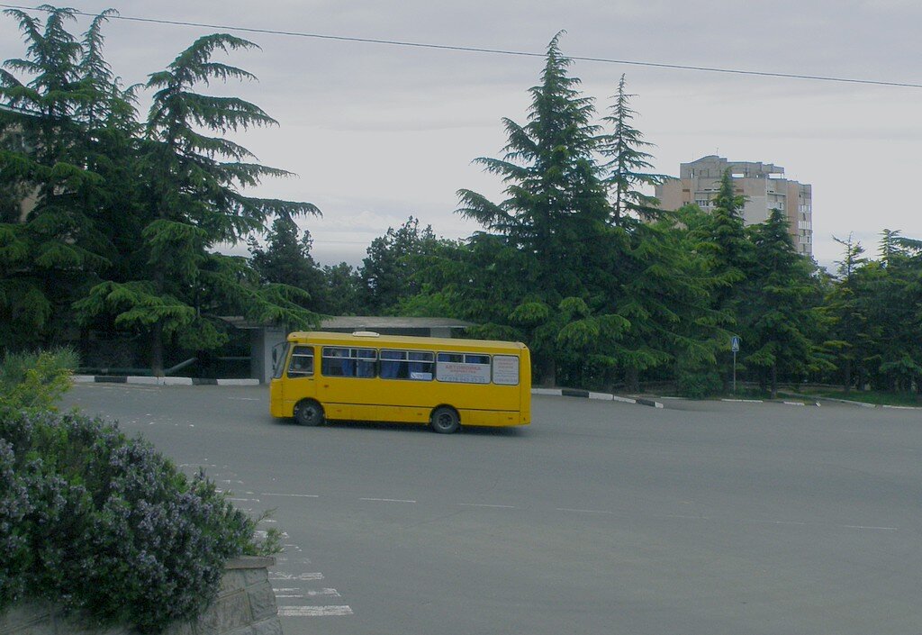 Богдан А092, маршрут № 29 (а) Никита - Ялта, улица Пионерская.