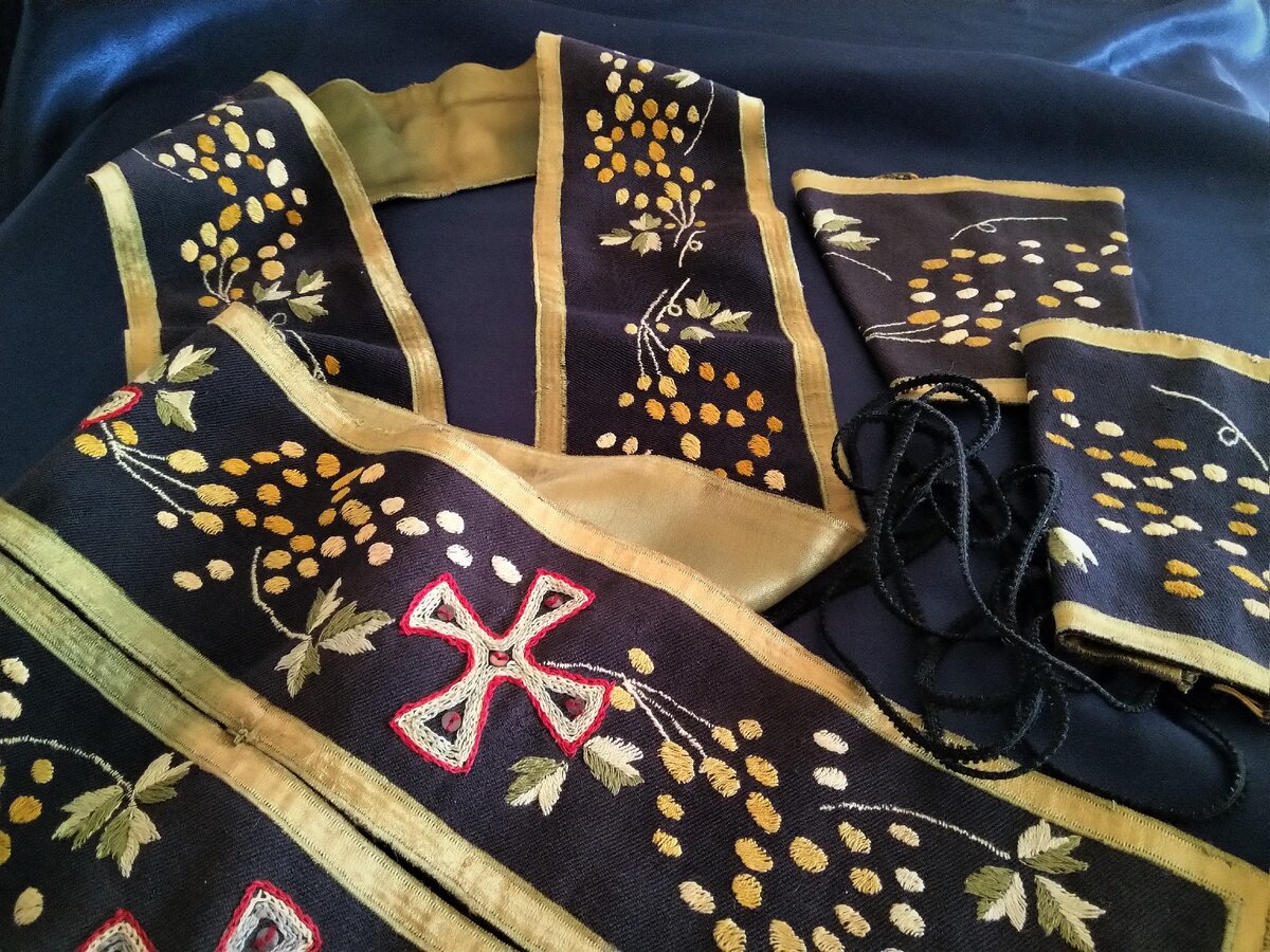 Епитрахиль, пояс и поручи