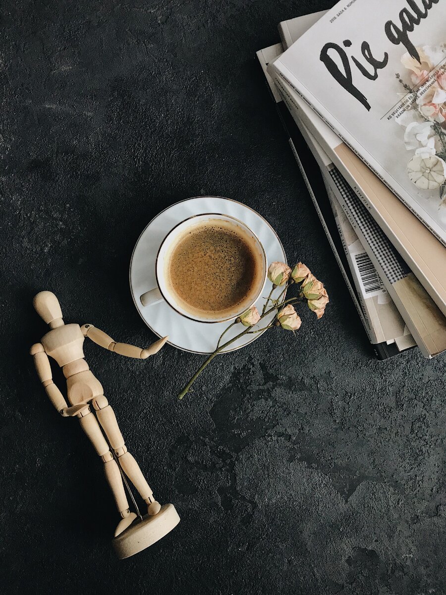 Иногда разобраться в себе помогает тишина. Отвлекитесь от всего, дождитесь, пока уйдут посторонние мысли и подумайте о том, чего Вам хочется. Нужно "поймать себя на мысли".