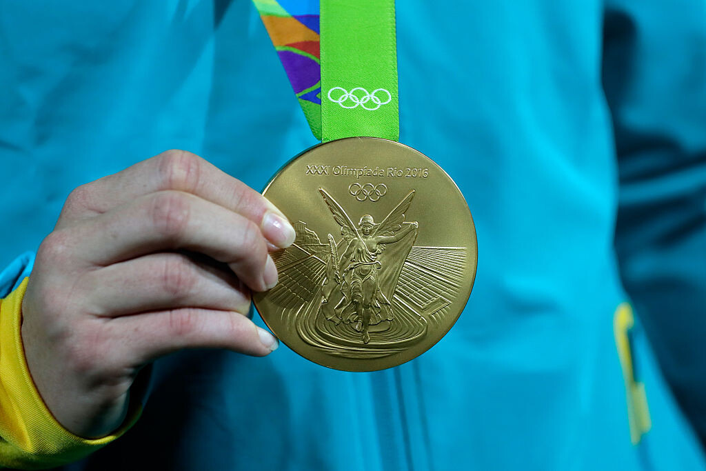 Либо один чемпион, либо все чемпионы