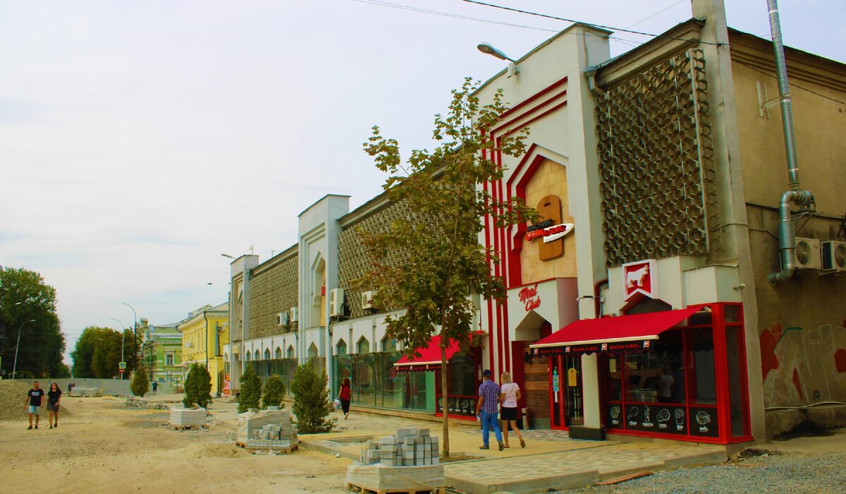 Заведение из советского детства – кафе «Красный мак» в Таганроге, пирожные из бисквита и масляного крема