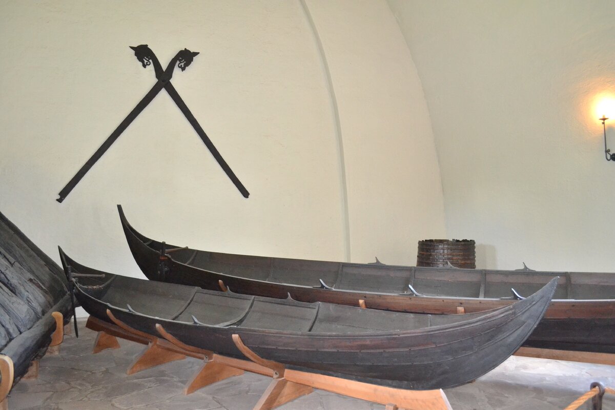 Экспозиция музея. Лодки викингов