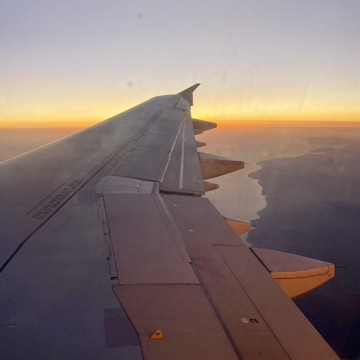 Мы обычно летаем с одним или двумя рюкзаками.