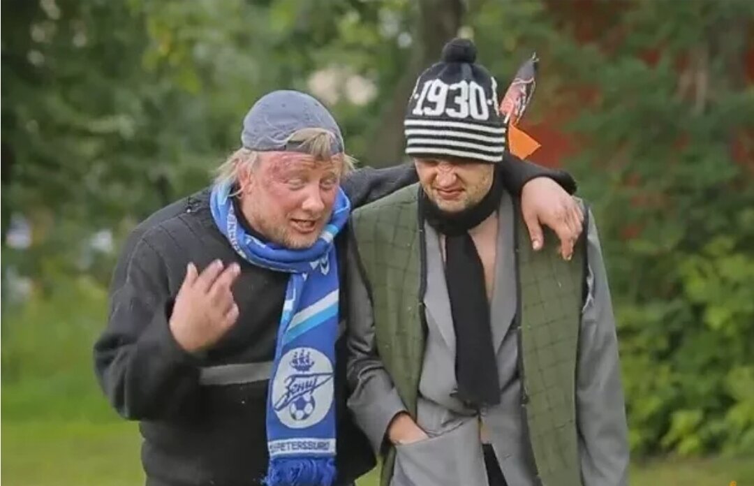 Как расшифровывается бомж. Хипстер прикол. Обед бомжа. Бомжи играют с мясом что означает. Бомжи играют с мясом что означает.