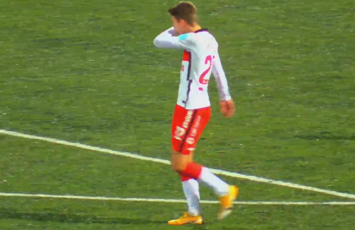 Считаю, что Михаил Игнатов был сегодня лучшим игроком на поле. 