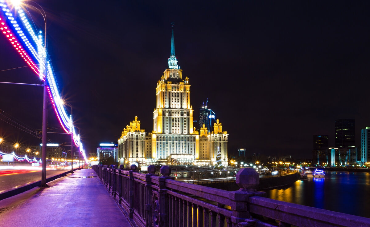 Отель «Украина» в Москве / Nellmac / Getty Images