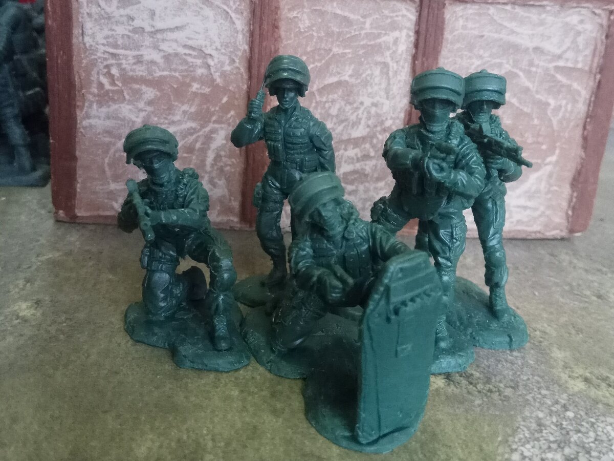 Набор солдатиков "Альфа". Фото автора