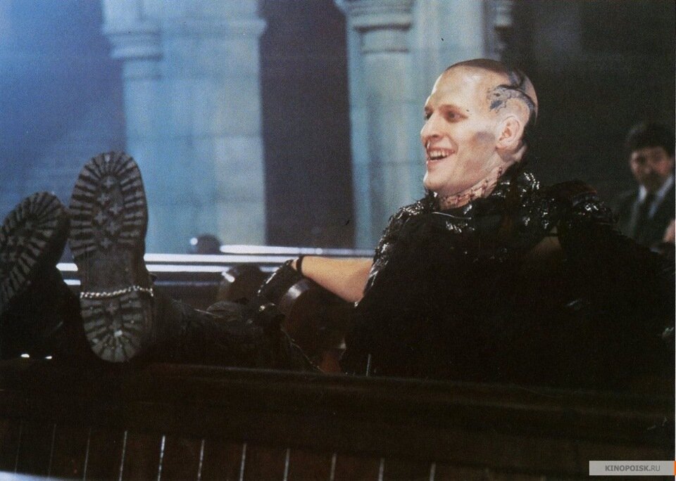 Кощунство в храме.