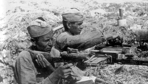 
* «Штрафник переживал в среднем 2−3 атаки, а офицер — полторы»