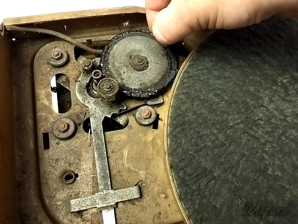 ЭПУ (проигрыватель) радиолы Иртыш. Фото автора