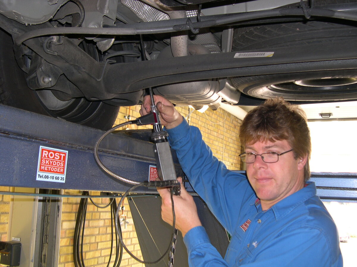 Тестам Шведского института металла и коррозии доверяют и автопроизводидели, и компании, выпускающие конструкционные материалы для автомобилей. Фото Auson AB