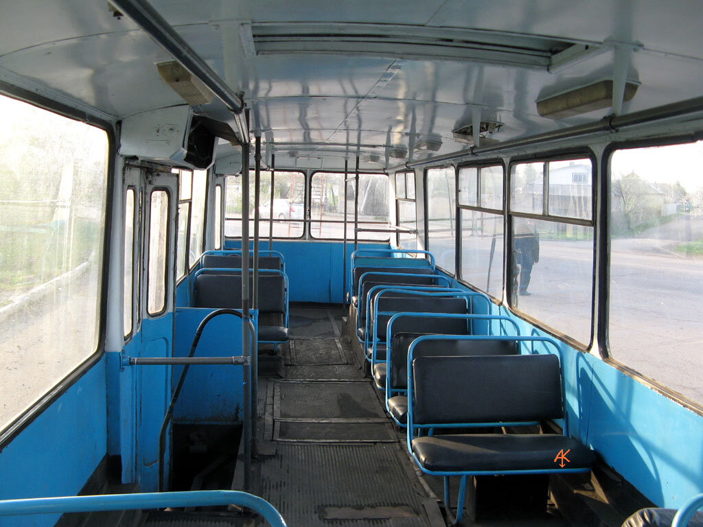 Длина автобуса лиаз 5292. Сколько мест в троллейбусе. Volgabus 6271. Сочлененный троллейбус сварз. Сколько мест в троллейбусе.