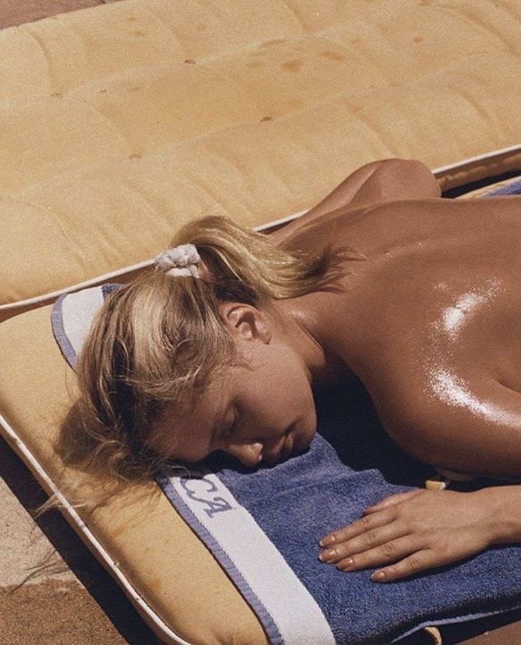 credit: pinterest @90sallure