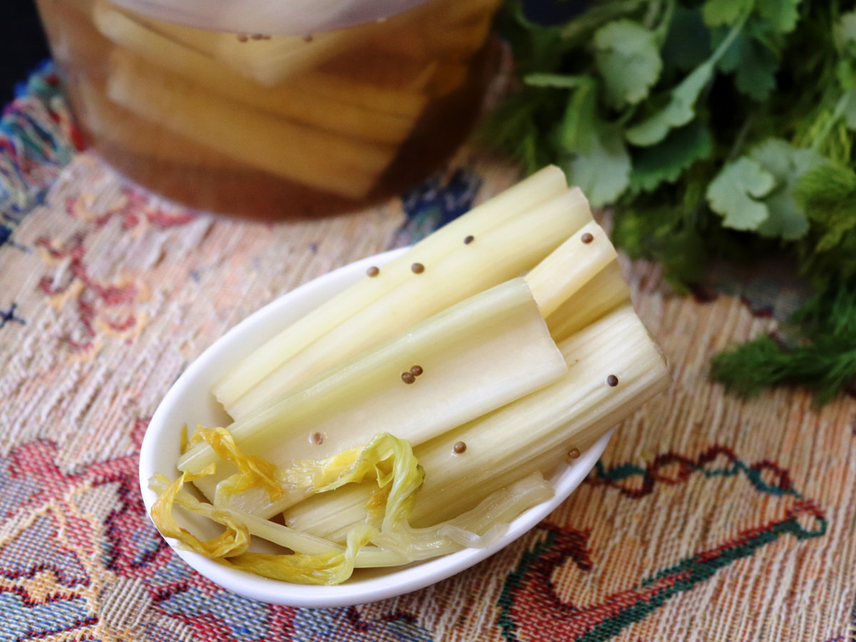 Стеблевой сельдерей - настоящая кладезь витаминов. 3 простых и вкусных рецепта для похудения
