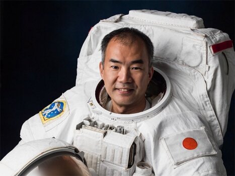 Японский астронавт Ногути Соити. Источник: https://www.hkas.org.hk/2017/11/08/%E6%97%A5%E6%9C%AC%E5%A4%AA%E7%A9%BA%E4%BA%BA%E9%87%8E%E5%8F%A3%E8%81%A1%E4%B8%802019%E5%B9%B4%E7%AC%AC%E4%B8%89%E6%AC%A1%E5%88%B0%E5%9C%8B%E9%9A%9B%E5%A4%AA%E7%A9%BA%E7%AB%99%E5%9F%B7%E8%A1%8C/?future=all