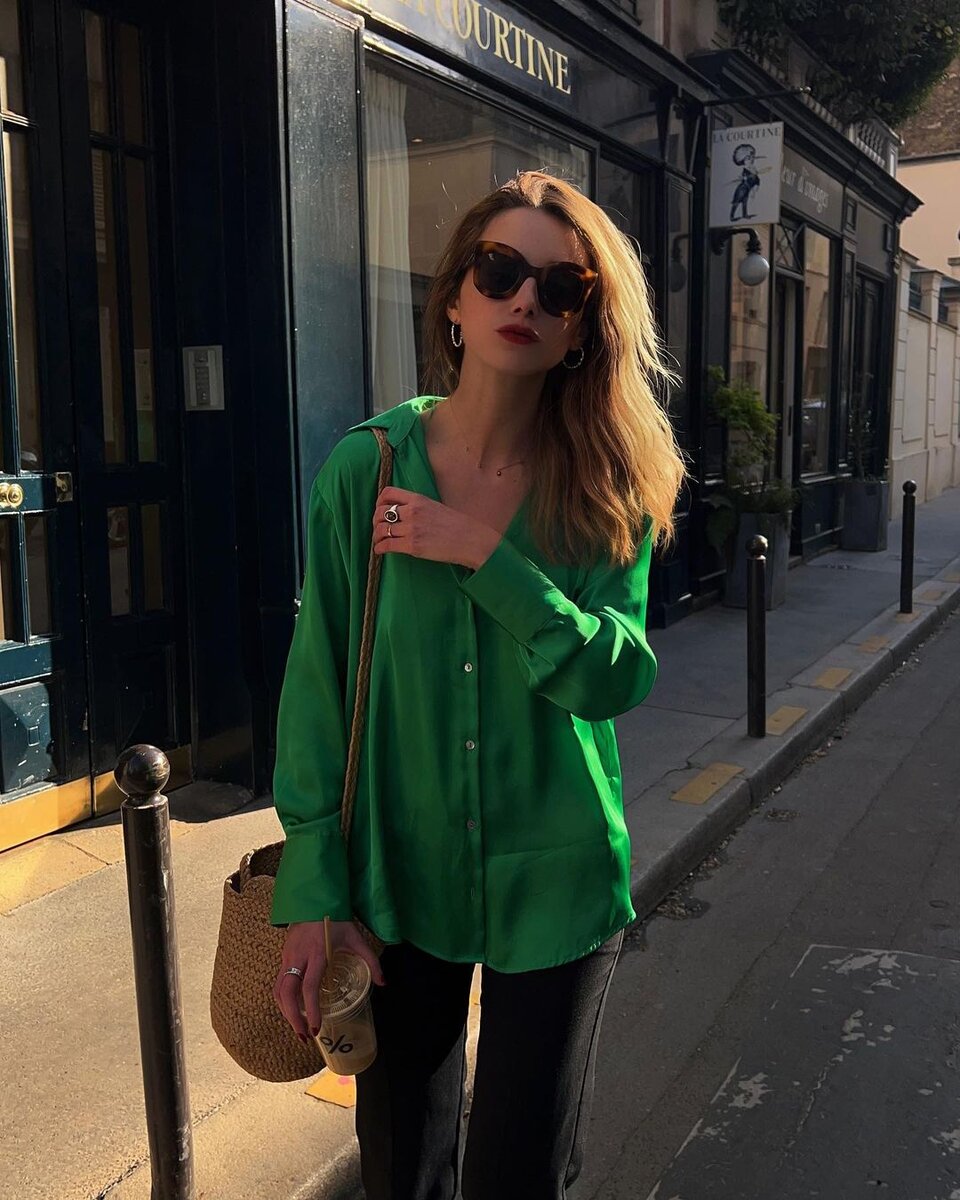    Массивные солнцезащитные очки формы "кошачий глаз"Социальные сети