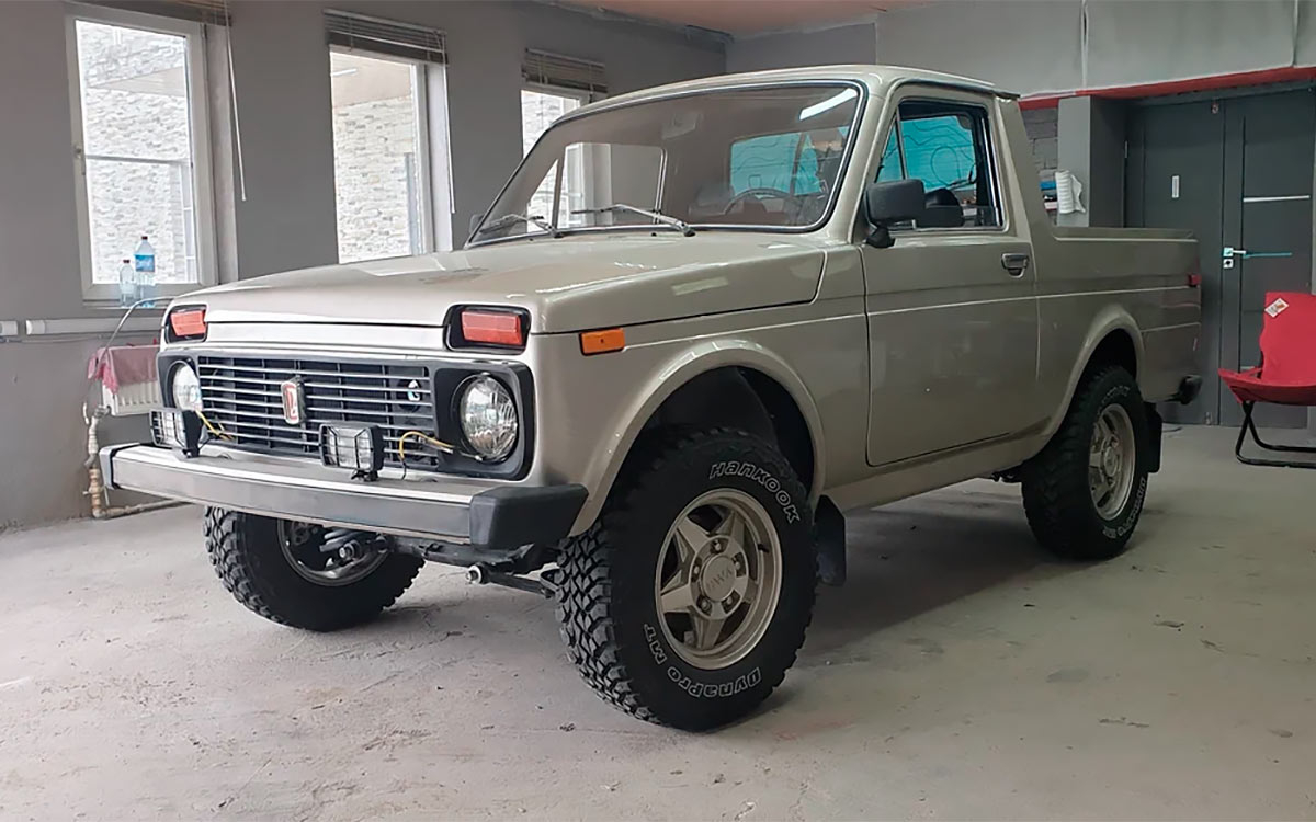 Пикап на базе внедорожника Lada Niva был выпущен небольшим тиражом в 200 экземпляров в Канаде