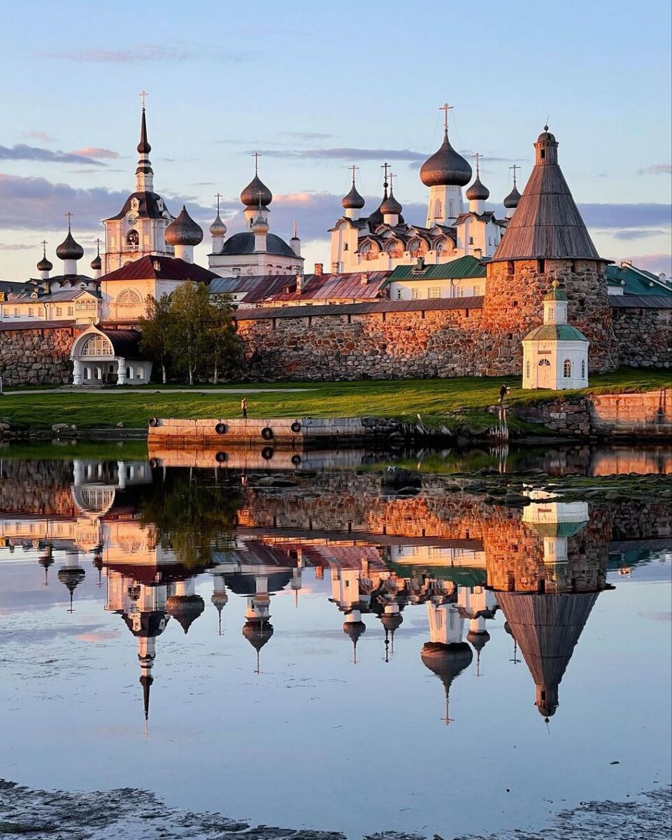 Летний вечер в Соловках. Из интернета. 