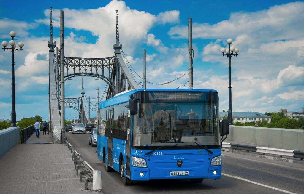 В Тверской области 1 сентября в синих автобусах детям подарят раскраски