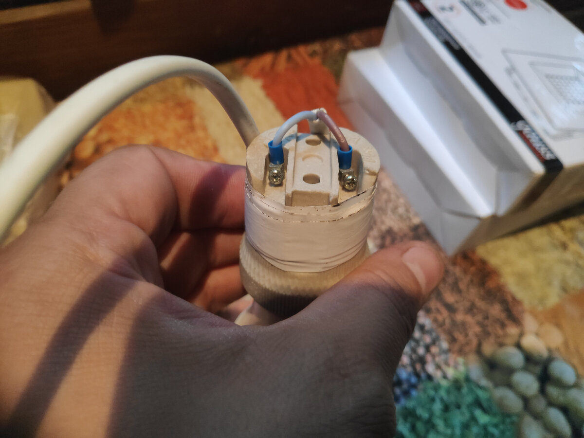 НШВИ - это такой наконечник в виде гильзы, который, одеваясь на провод, не даёт расползаться и рваться отдельным волоскам провода.