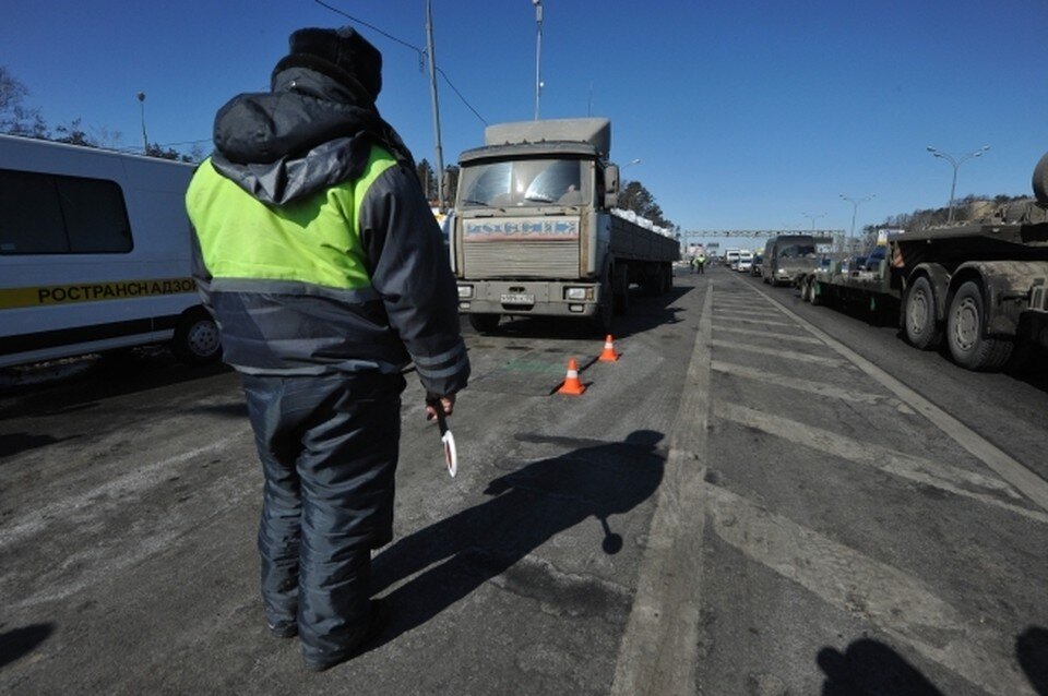     Никакого дополнительного усиления контроля за передвижением транспорта в регионе не вводили. Анатолий ЖДАНОВ