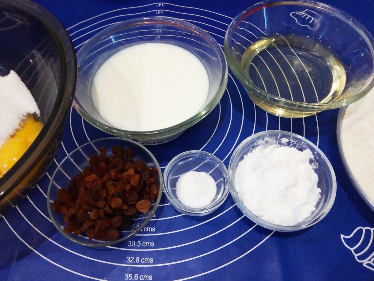 Ингредиенты для приготовления коржиков