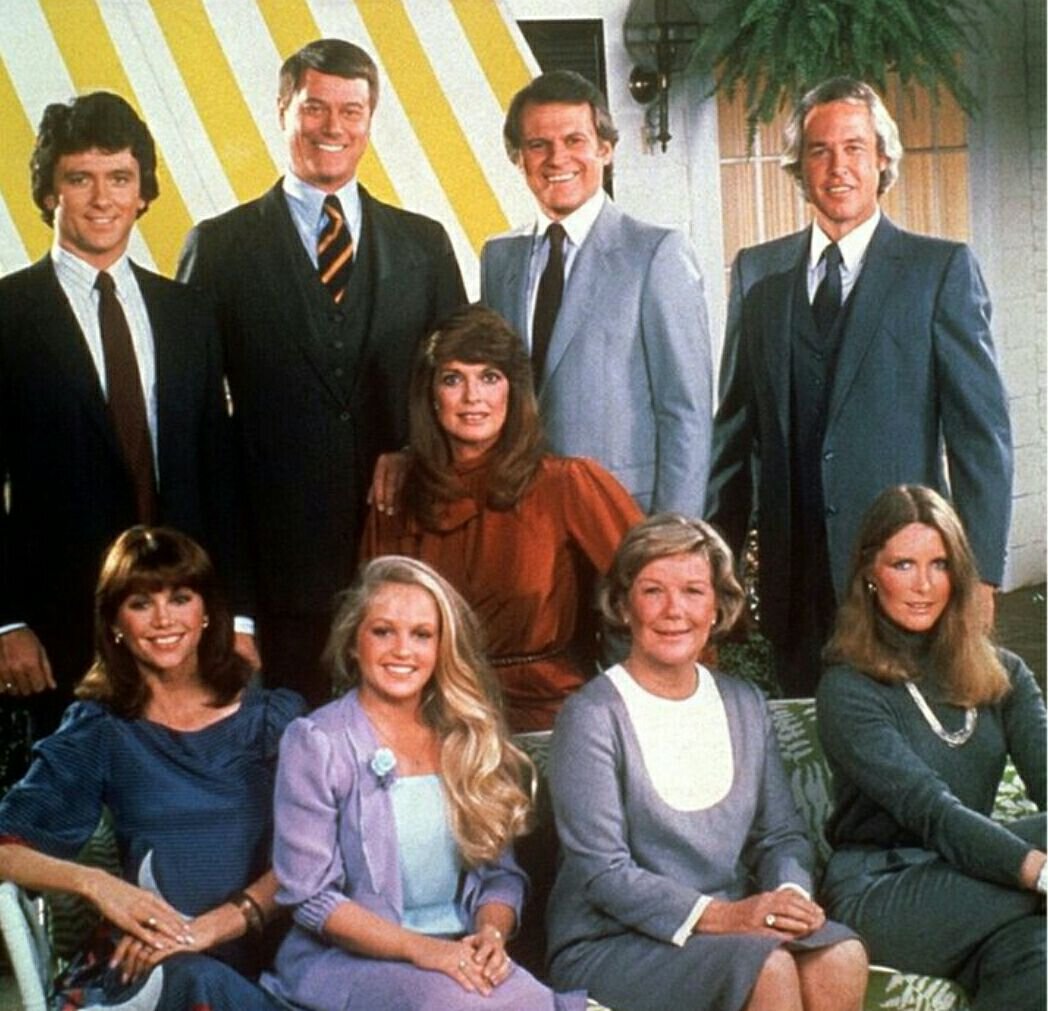 Американский сериал "Даллас"  14 сезонов с 1978 по 1991 год