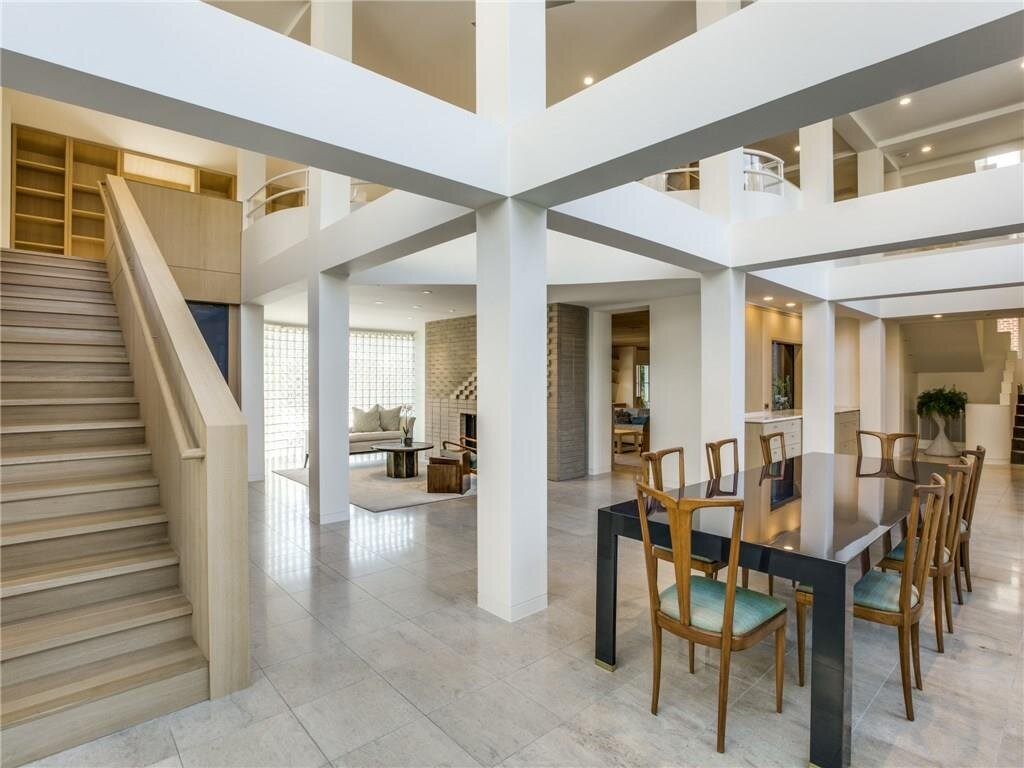 Монолитный коттедж