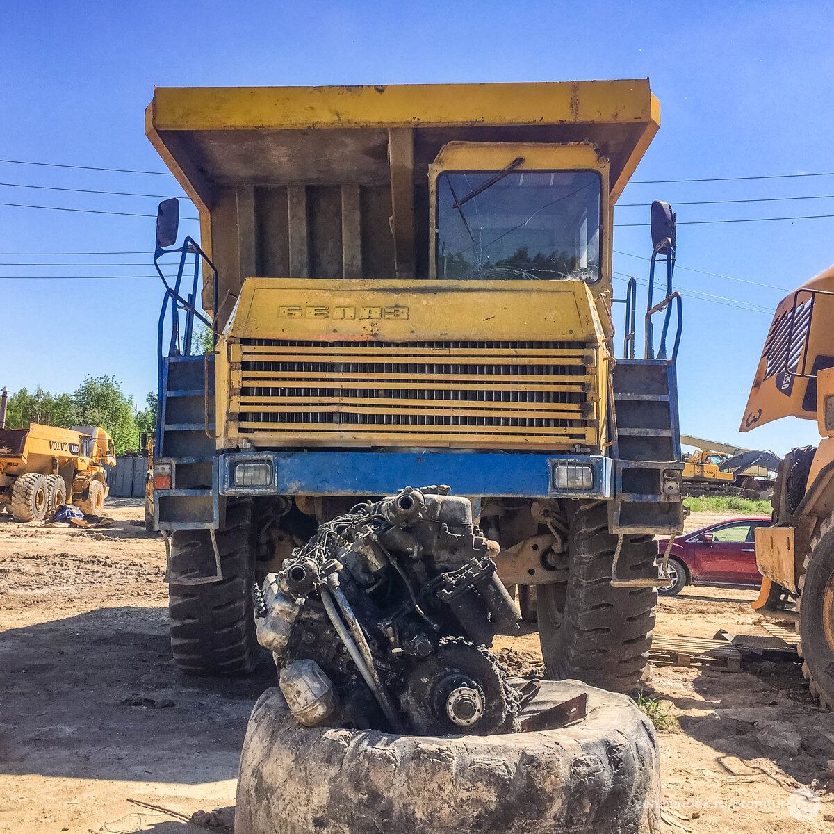 Как в России разбирают и ремонтируют карьерные самосвалы 😎⚙️🚚 |  Промышленный турист | Дзен