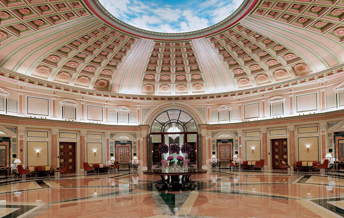 Один из залов Ritz-Carlton Riyadh. Иллюстративное фото.