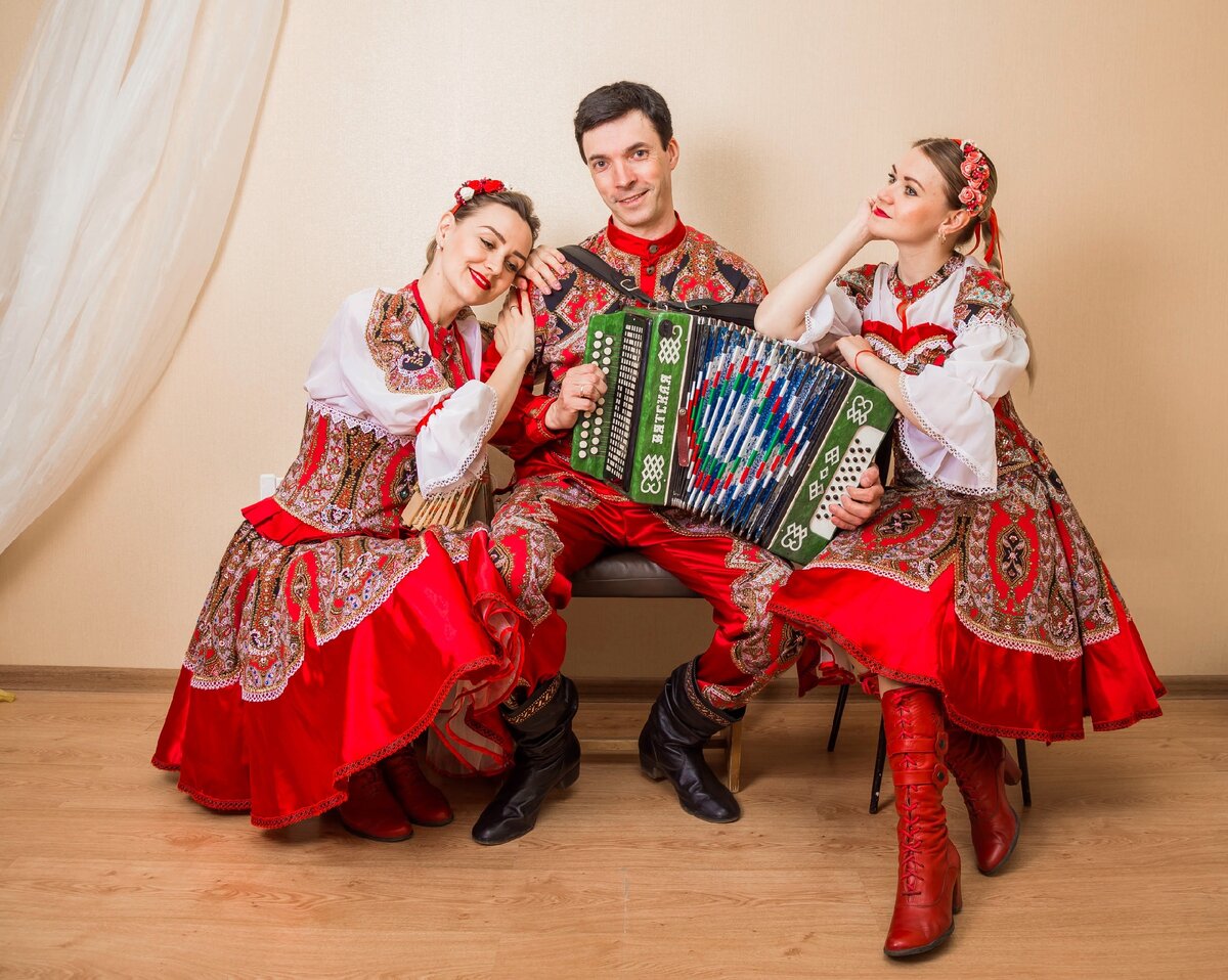 Народный Ансамбль "Калина"