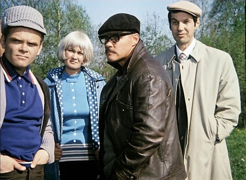 Георгий Бурков в роли Губошлёпа с подельниками, кадр из фильма "Калина красная", 1974 год