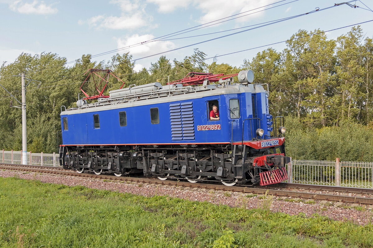 Электровоз вл22м 2026. Вл22м электровоз. Вл22м электровоз. Вл 22. Вл22м электровоз.