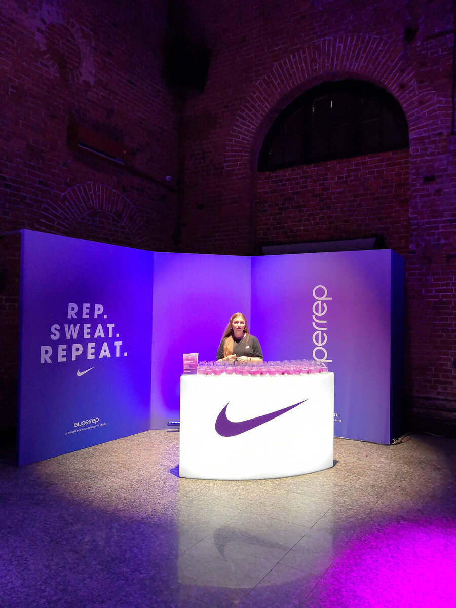 Тусовку-тренировку от Nike REP.SWEAT.REPEAT.