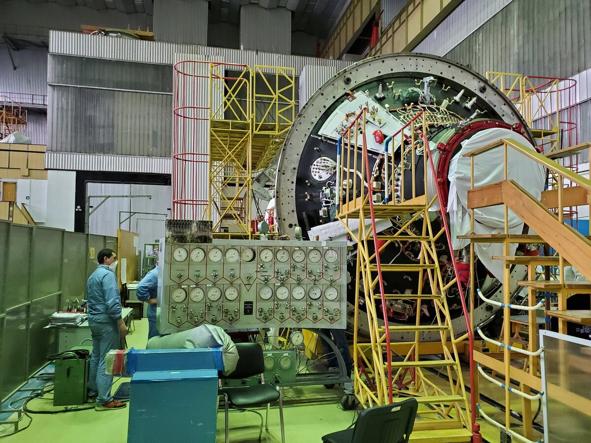 Многофункциональный лабораторный модуль «Наука».