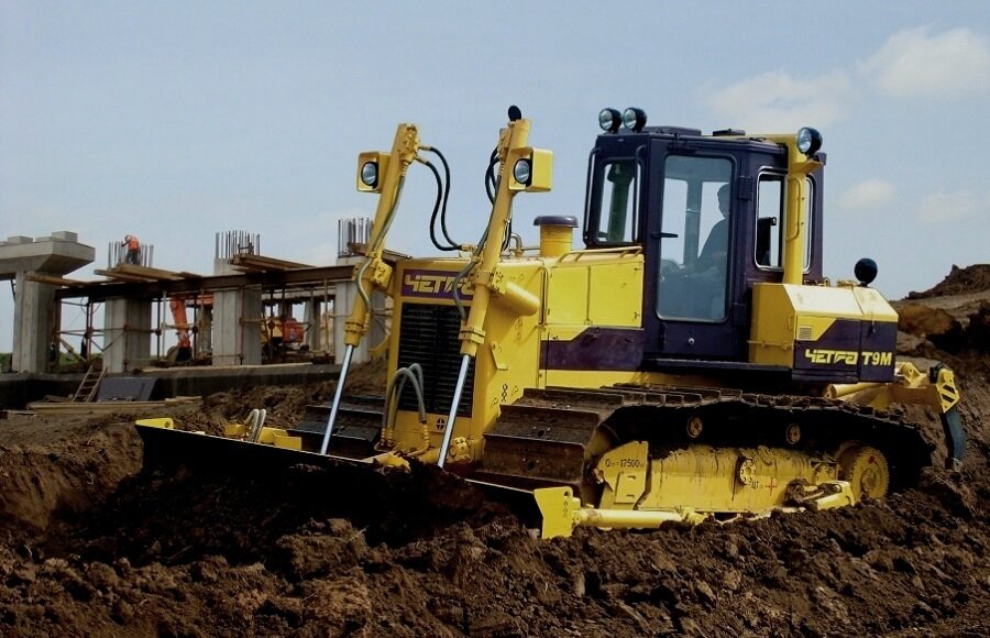 Промышленный трактор Четра Т-9М