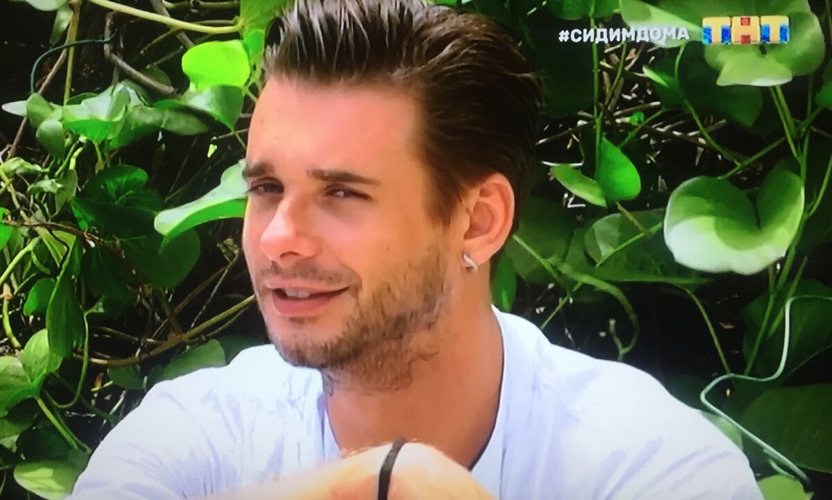 Женя Ромашов 