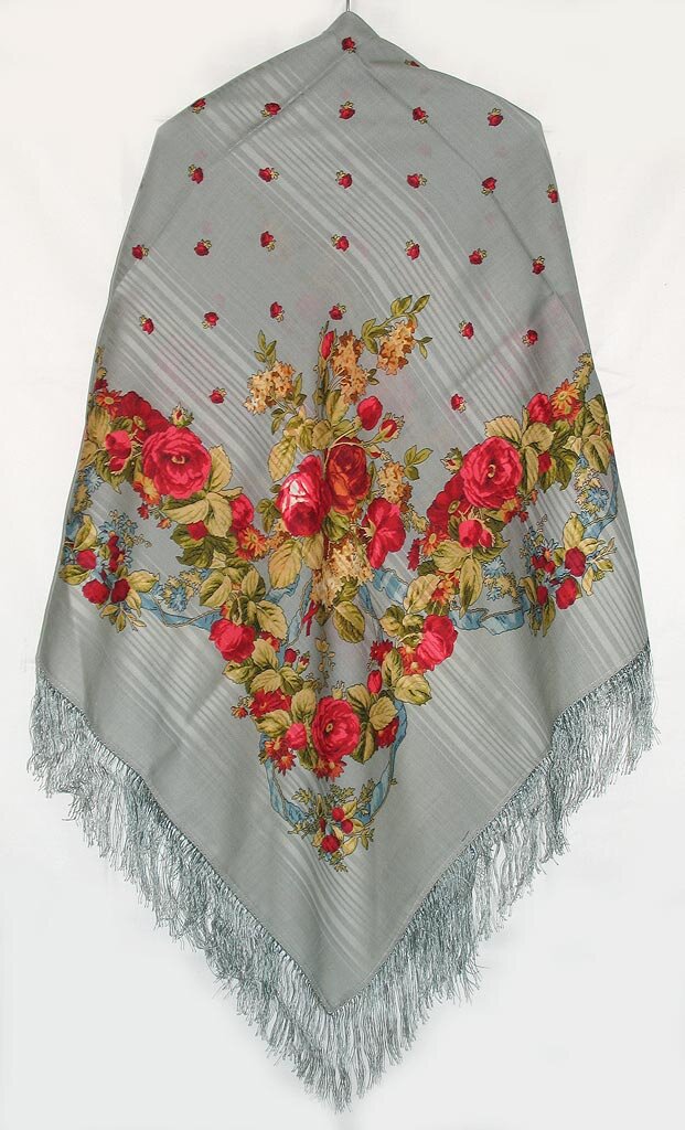 Платок "Свадебные ленты" восстановлен Т.Сухаревской