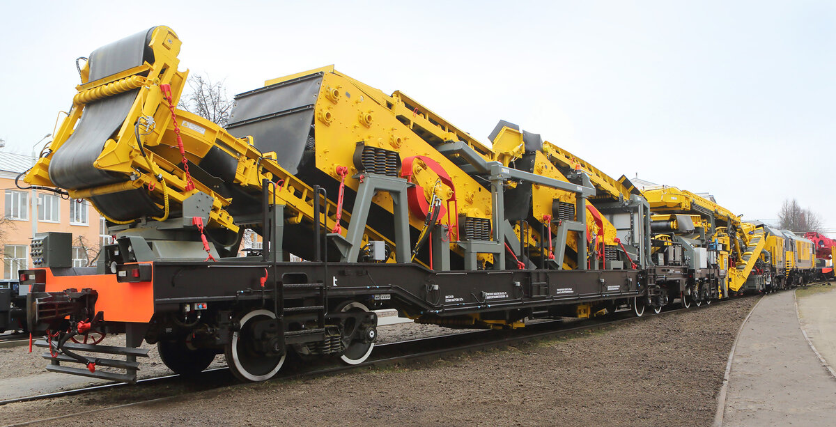 Щебнеочистительная машина ЩОМ-1400